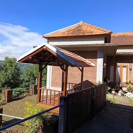 Made Oka Homestay And Warung Мундук Экстерьер фото