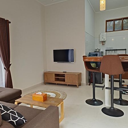 Made Oka Homestay And Warung Мундук Экстерьер фото