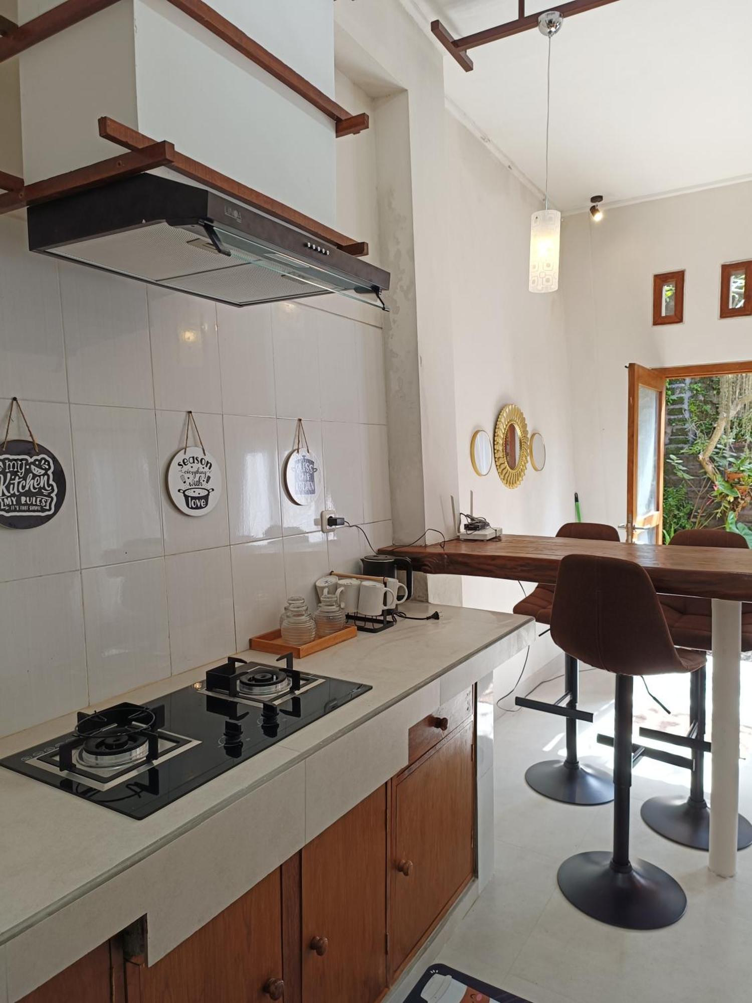 Made Oka Homestay And Warung Мундук Экстерьер фото