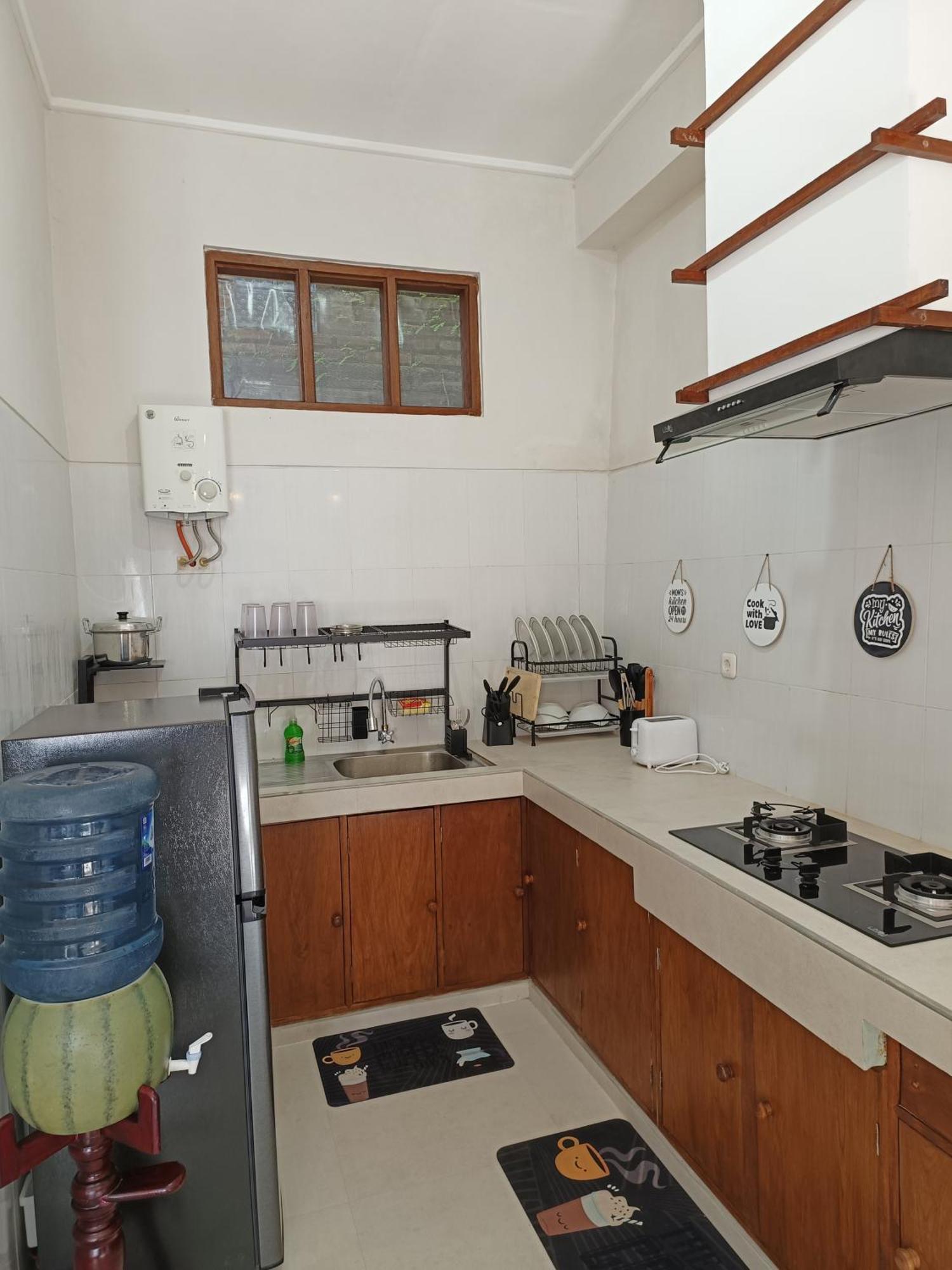 Made Oka Homestay And Warung Мундук Экстерьер фото