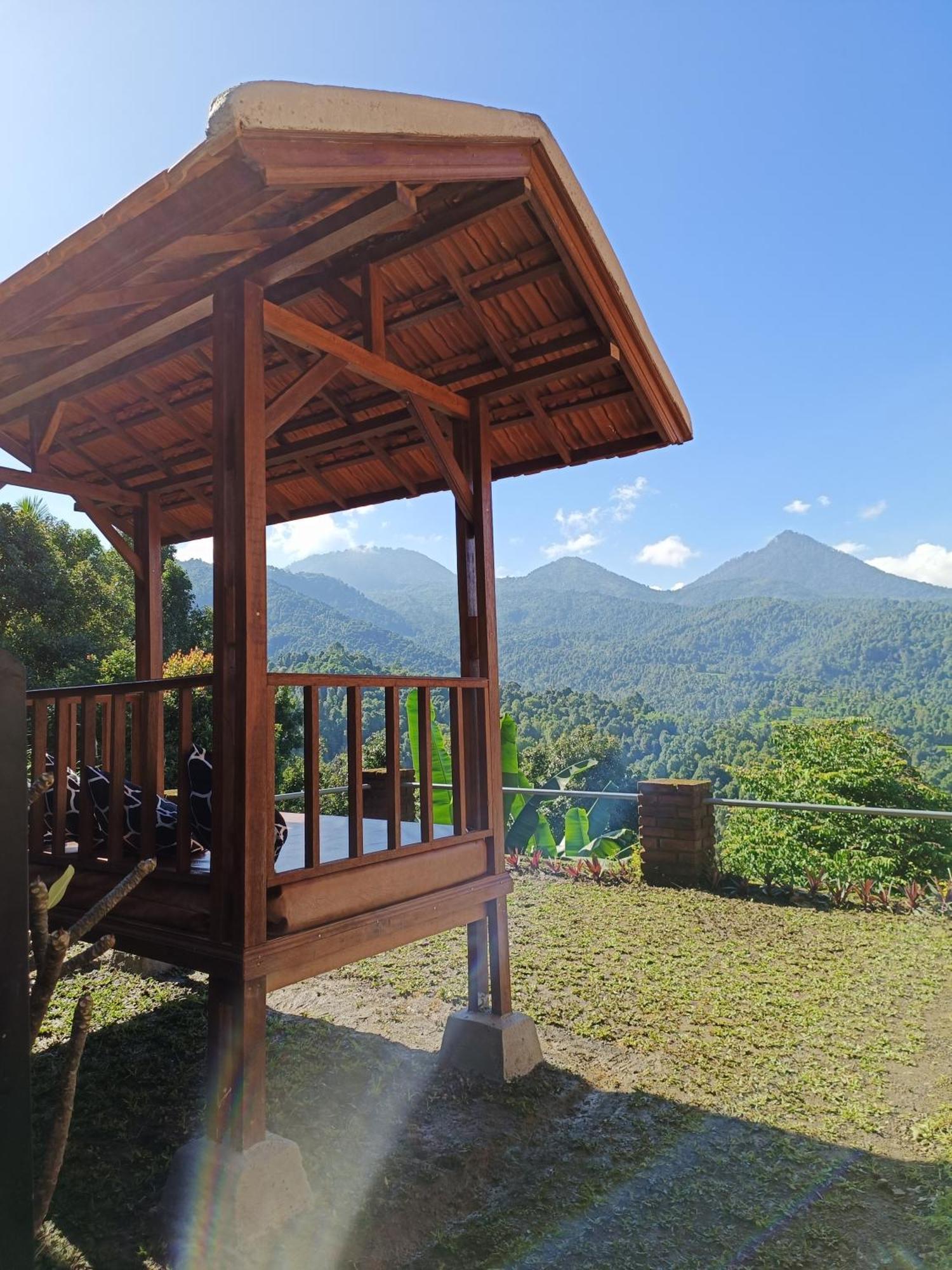Made Oka Homestay And Warung Мундук Экстерьер фото