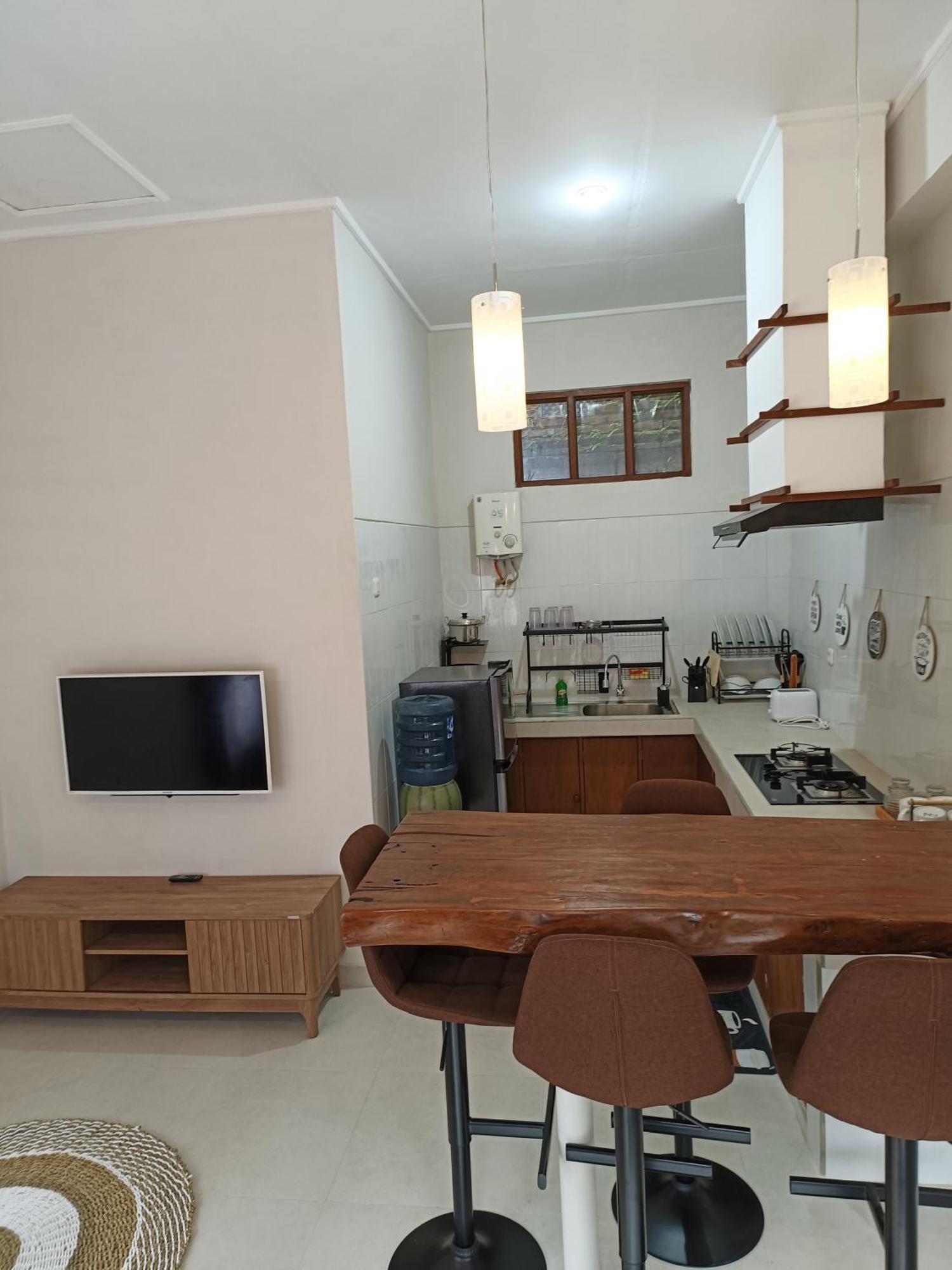 Made Oka Homestay And Warung Мундук Экстерьер фото