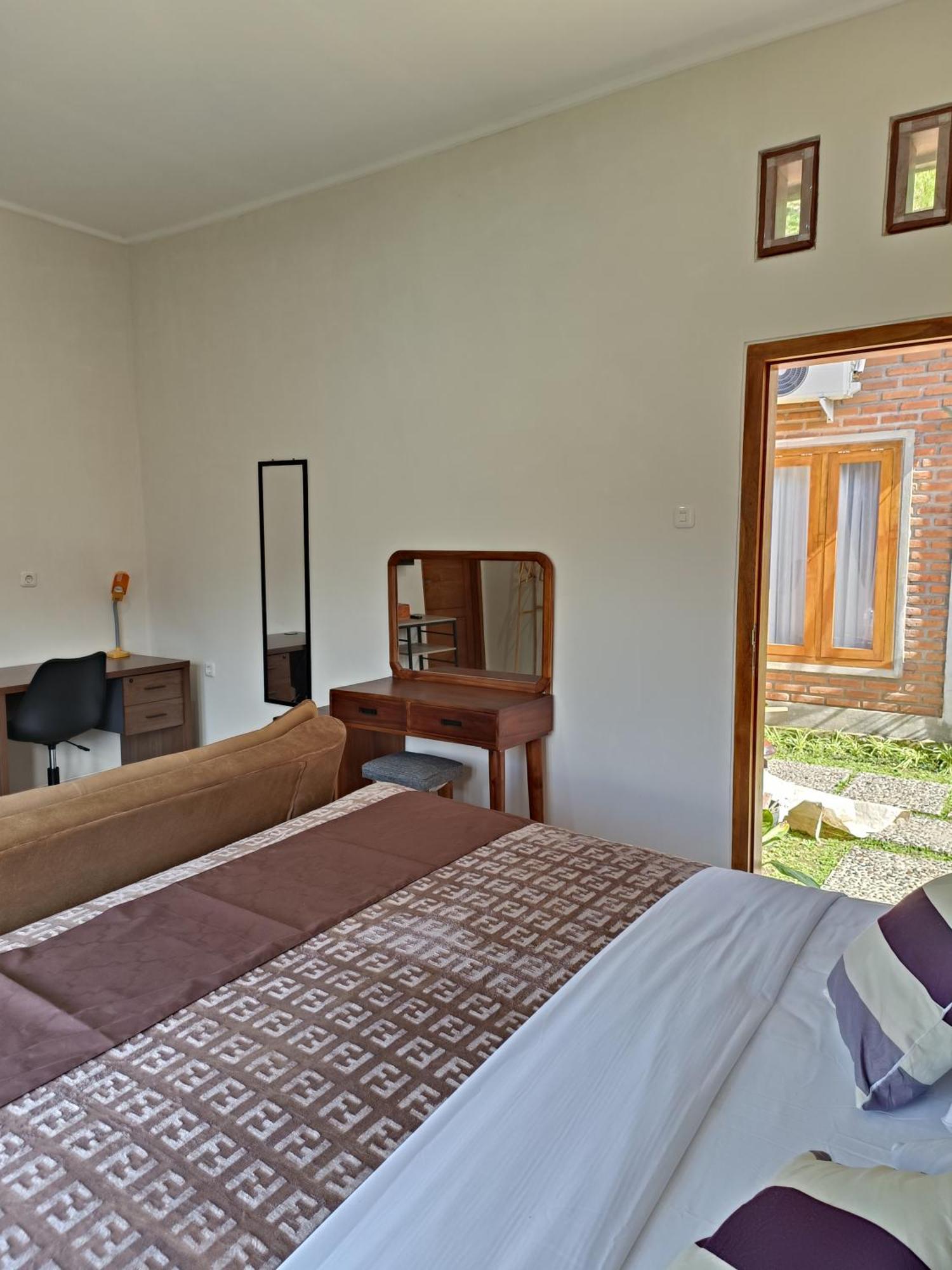 Made Oka Homestay And Warung Мундук Экстерьер фото