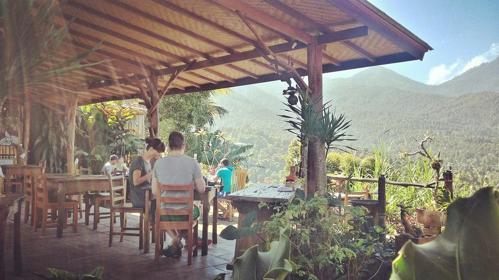 Made Oka Homestay And Warung Мундук Экстерьер фото